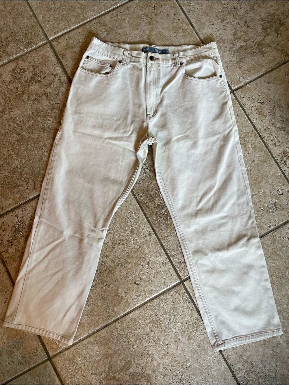 High Sierra Relaxed Fit Men's Jeans in Off-White/Cream
